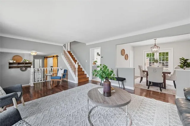 Additional image 18 of 641 HOLT Dr