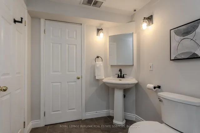 Additional image 44 of 96 Laurendale Ave