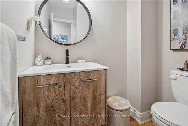 Additional image 30 of 346 Kingsway Pl