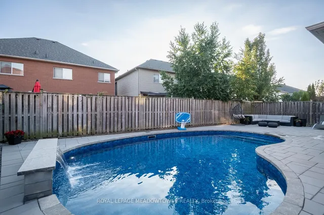 Additional image 31 of 371 Alexander Cres