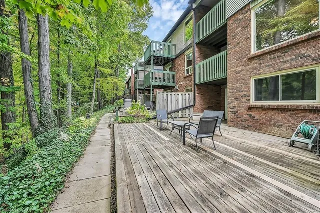 Additional image 28 of 1560 Kerns Rd Unit 7