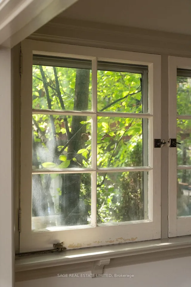 Additional image 18 of 36 Mountwood Ave