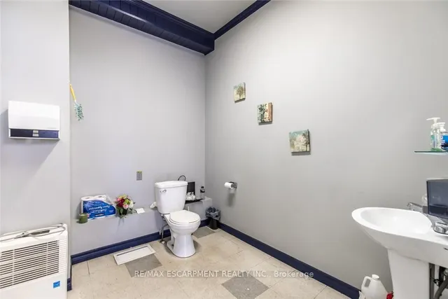 Additional image 12 of 2340 KING St