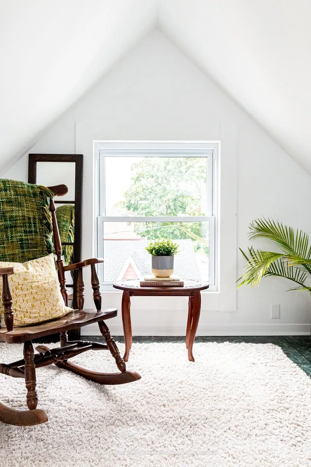 Additional image 30 of 27 Steven St