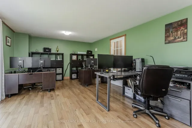 Additional image 23 of 4871 Wellington Road 29