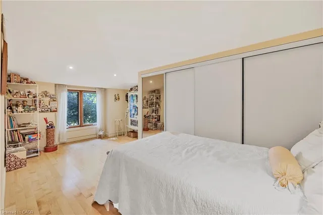 Additional image 26 of 94 Highway 8