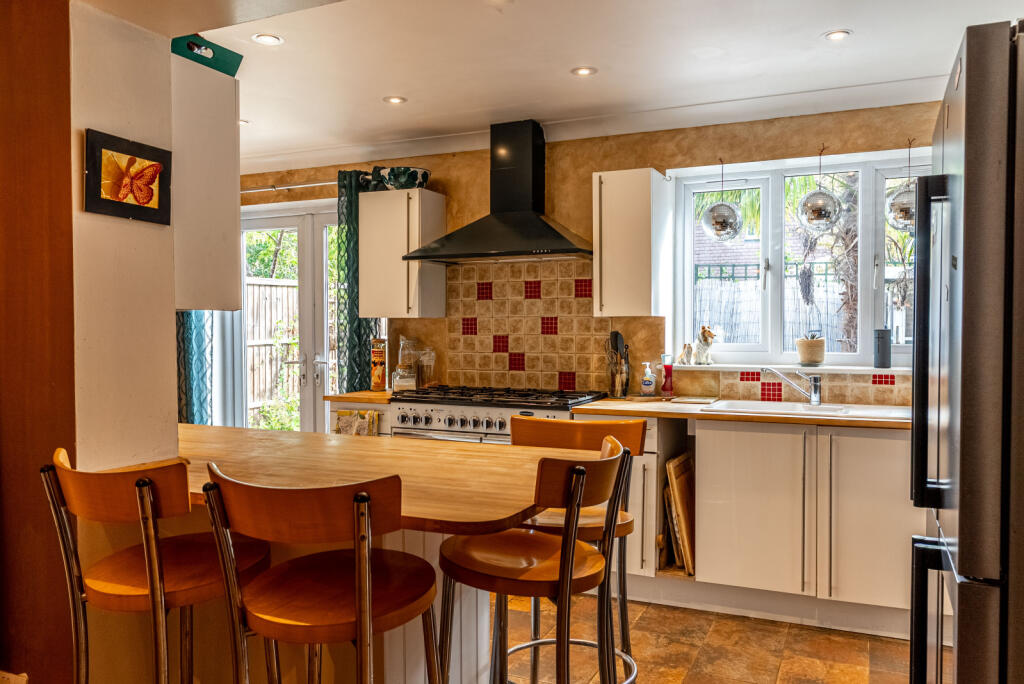 Additional image 6 of Kingfisher Close, Wheathampstead, St. Albans, Hertfordshire, AL4