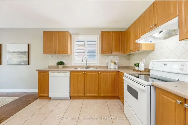 Additional image 9 of 331 Centennial Forest Dr