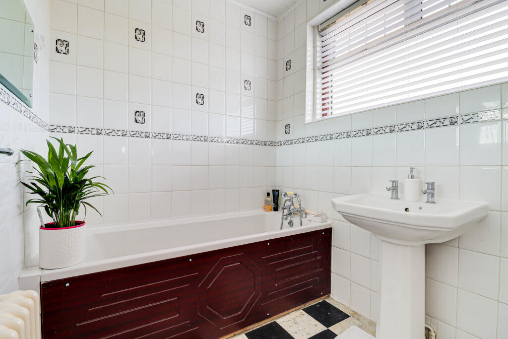 Additional image 21 of Jameson Road, Harpenden, Hertfordshire, AL5