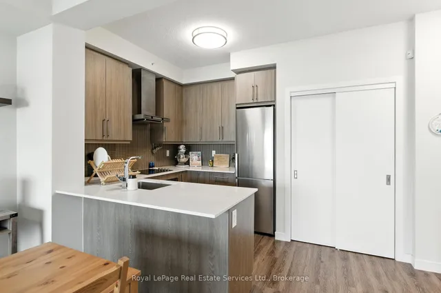 Additional image 9 of 2081 Fairview St Unit 813