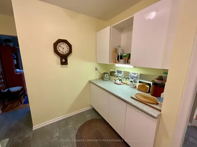 Additional image 15 of 4 Rosanne Cres Unit 4