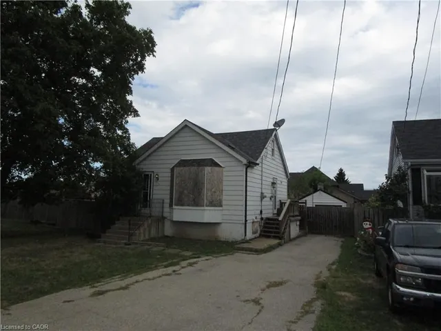 Additional image 2 of 411-413 Highway 8