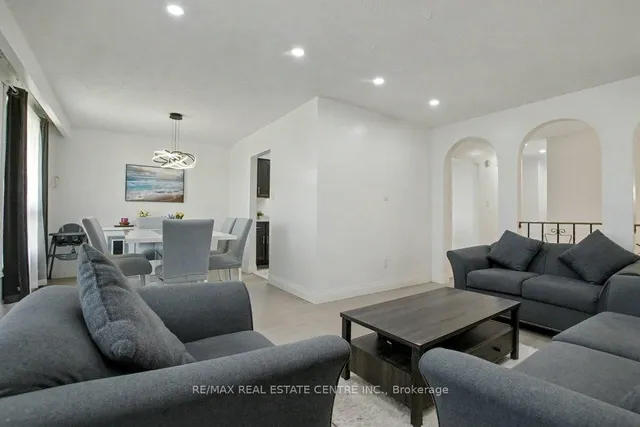Additional image 9 of 40 Tara Crt