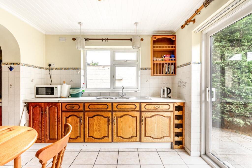 Additional image 5 of Field View Rise, Bricket Wood, St. Albans, Hertfordshire, AL2