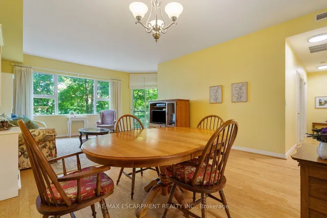 Additional image 7 of 77 Governors Rd Unit 102