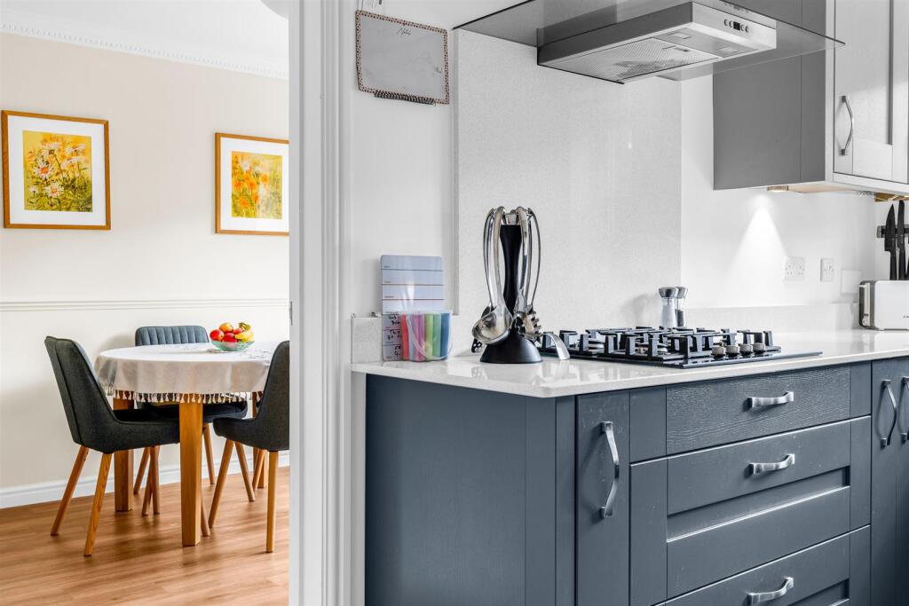 Additional image 4 of Welwyn Hall Gardens, Welwyn