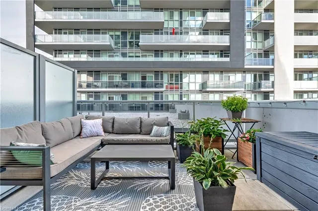 Additional image 16 of 2081 Fairview St Unit 1003