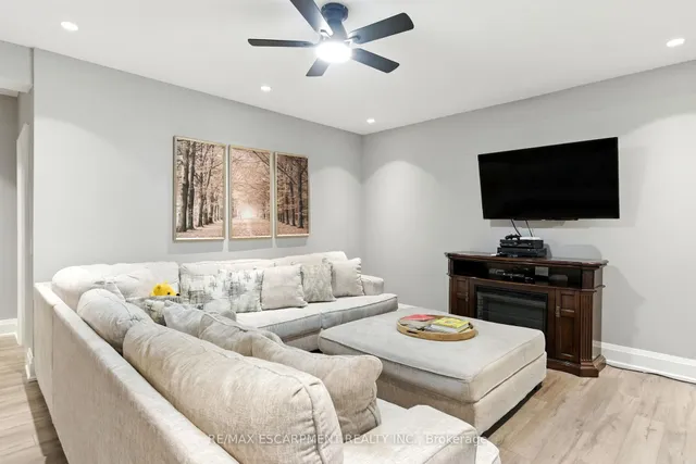 Additional image 40 of 41 Shakespeare Rd