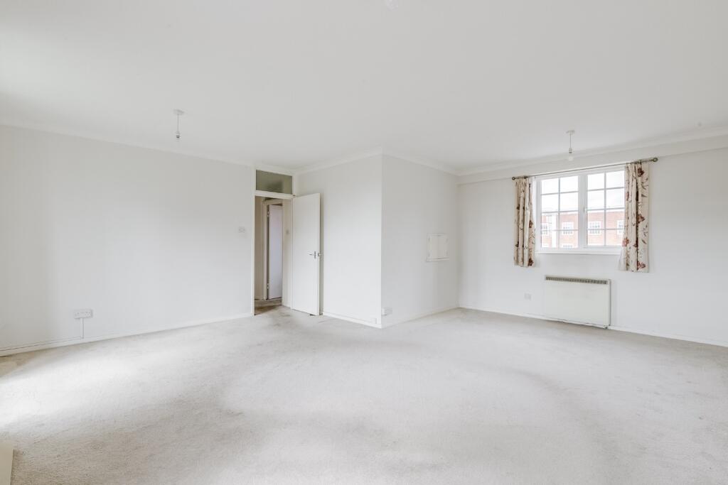 Additional image 8 of Longcroft House, Fretherne Road, Welwyn Garden City, Hertfordshire, AL8 6PZ