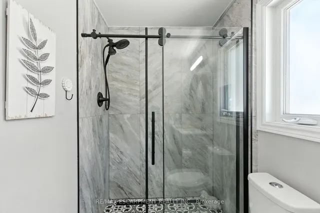 Additional image 28 of 36 Pinecreek Rd