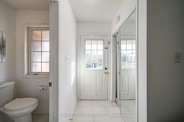 Additional image 7 of 1049 Kennedy Circ