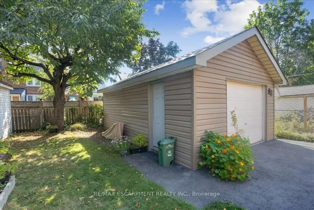 Additional image 46 of 15 Ottawa St