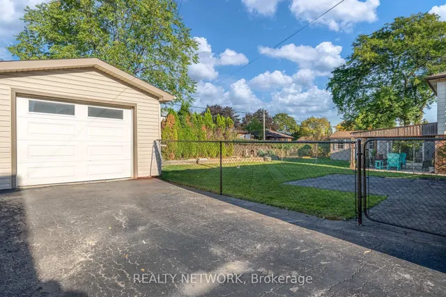 Additional image 37 of 716 Upper Ottawa St