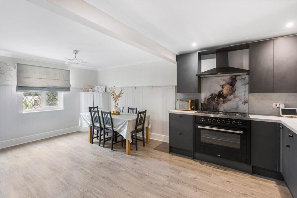 Additional image 4 of Puttocks Drive, Welham Green