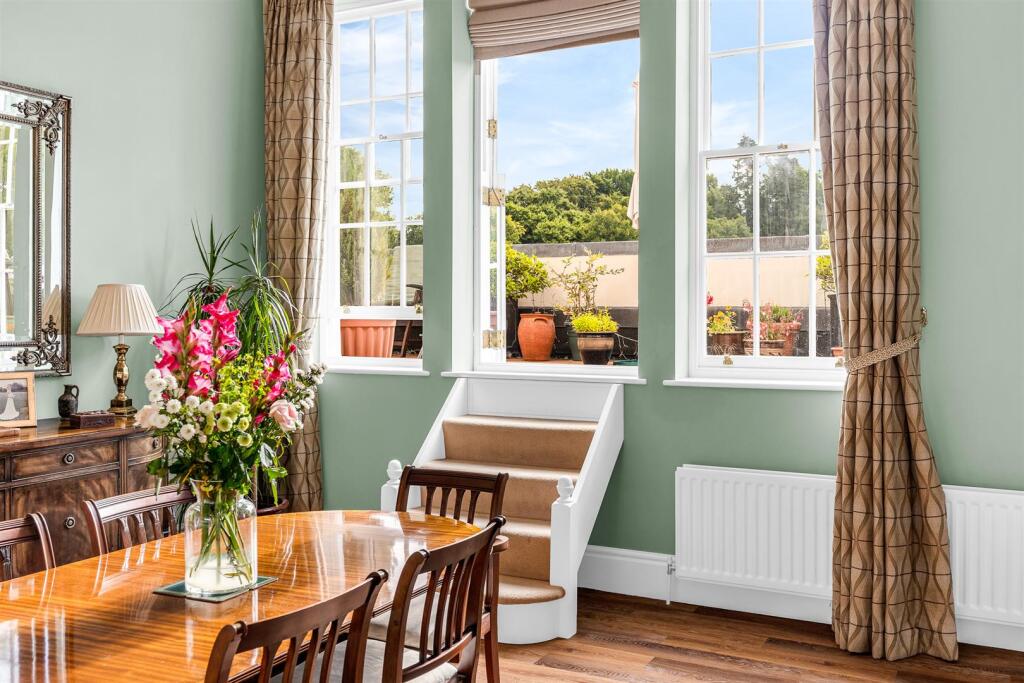 Additional image 5 of Tewin Water, Digswell