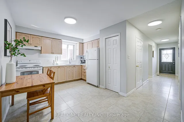 Additional image 10 of 79 Lorenzo Dr