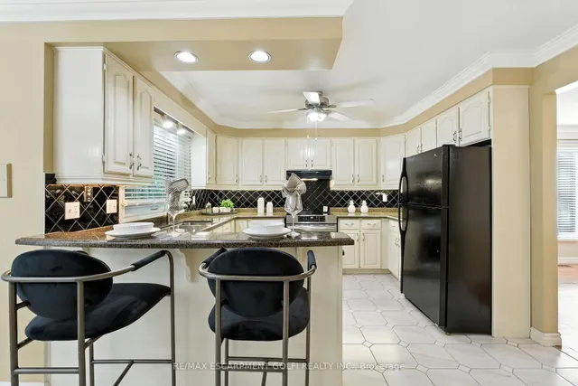 Additional image 14 of 6 Renata Crt