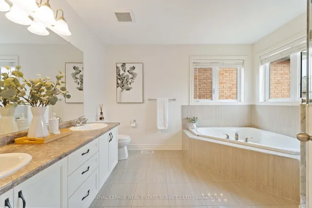 Additional image 25 of 28 Babcock St