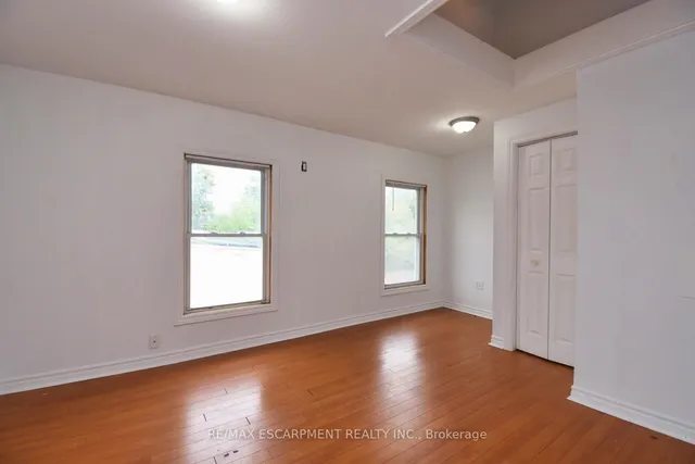 Additional image 18 of 122 Evans St