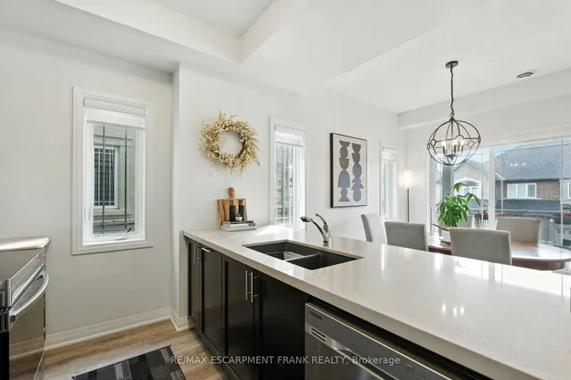 Additional image 21 of 9 Laguna Village Cres