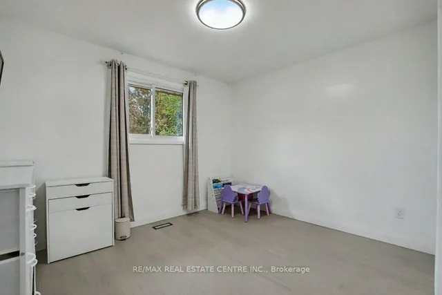 Additional image 19 of 40 Tara Crt