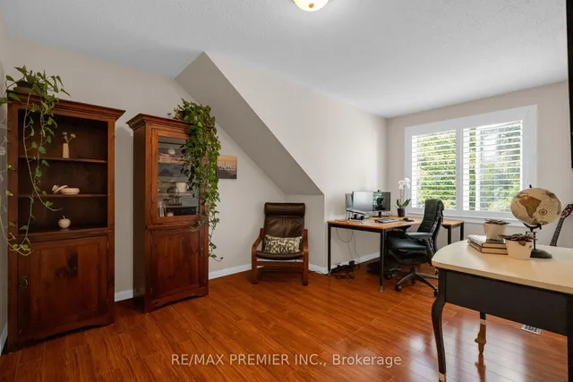 Additional image 36 of 920 McDuffe Cres