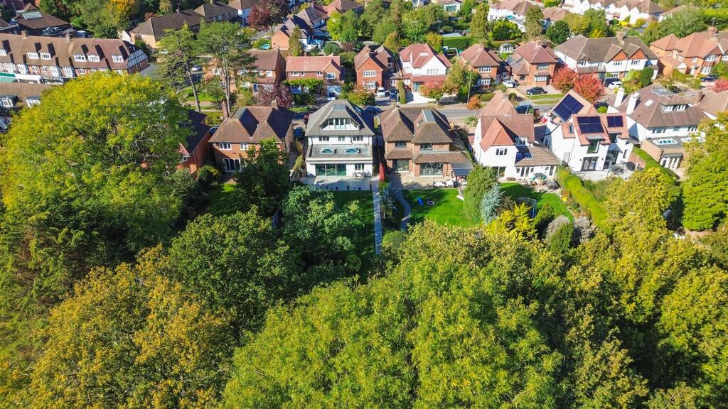 Additional image 27 of Bradmore Way, Brookmans Park