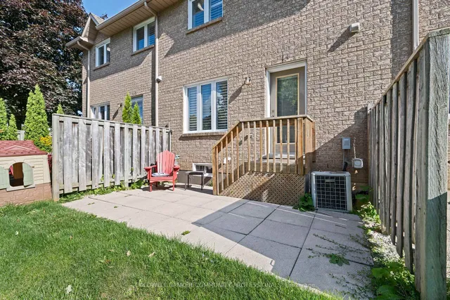 Additional image 10 of 1809 Upper Wentworth St Unit 14