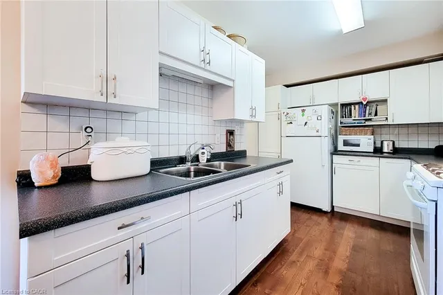 Additional image 13 of 1115 Paramount Dr Unit 88