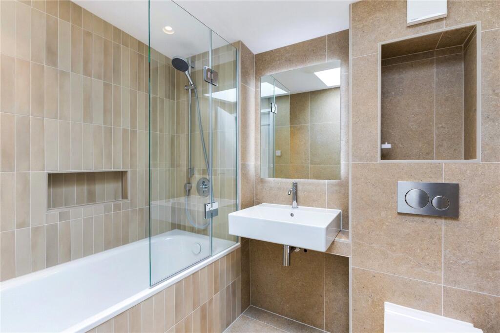 Additional image 17 of Avenue St. Nicholas, Harpenden, Hertfordshire, AL5