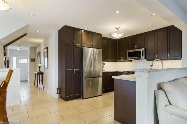 Additional image 11 of 615 Rymal Rd Unit 49