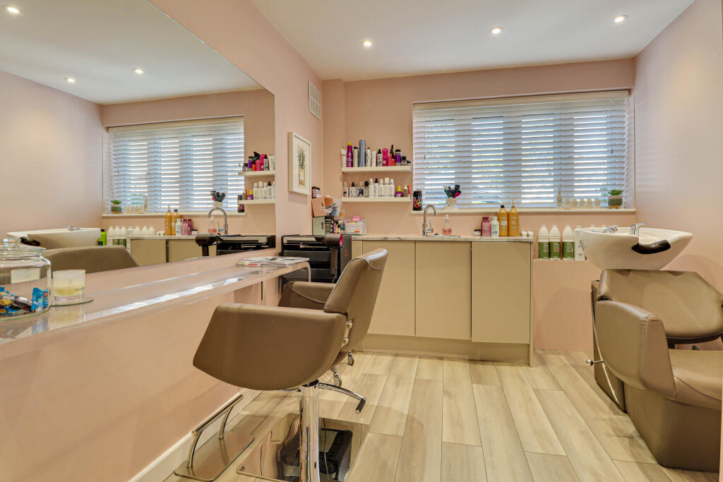 Additional image 13 of Laburnum Grove, St. Albans, Hertfordshire, AL2