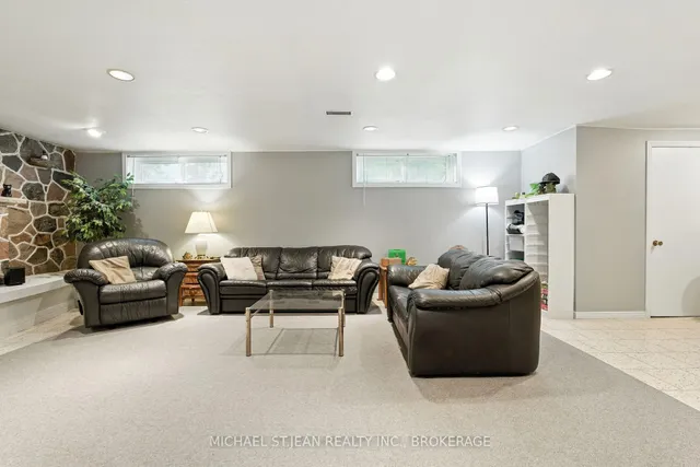 Additional image 30 of 20 Woodside Dr