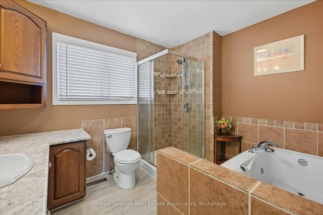 Additional image 27 of 107 Billington Cres