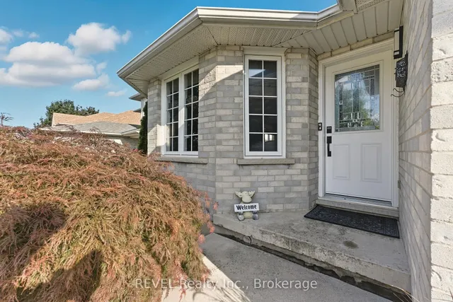 Additional image 5 of 11 Supreme Dr