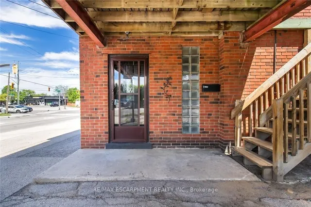 Additional image 16 of 2340 KING St