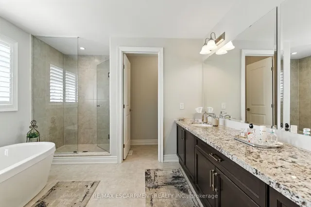 Additional image 34 of 15 Robarts Dr