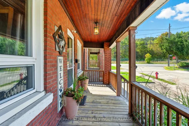 Additional image 4 of 313 Graham Ave