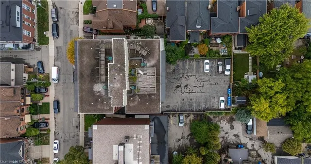 Additional image 36 of 141 Catharine St Unit 204