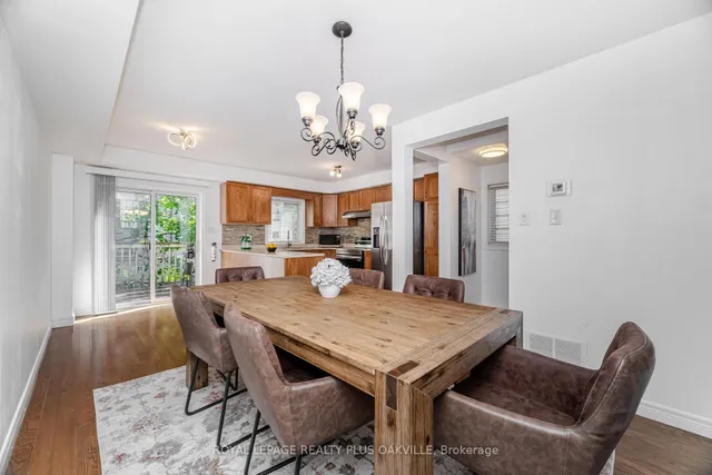 Additional image 11 of 1248 Guelph Line Unit 5